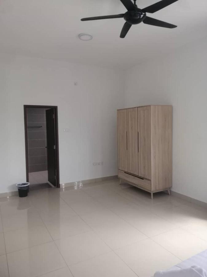 Johor Desaru Beach Bungalow Villas Kangkar Chemaran Exterior photo